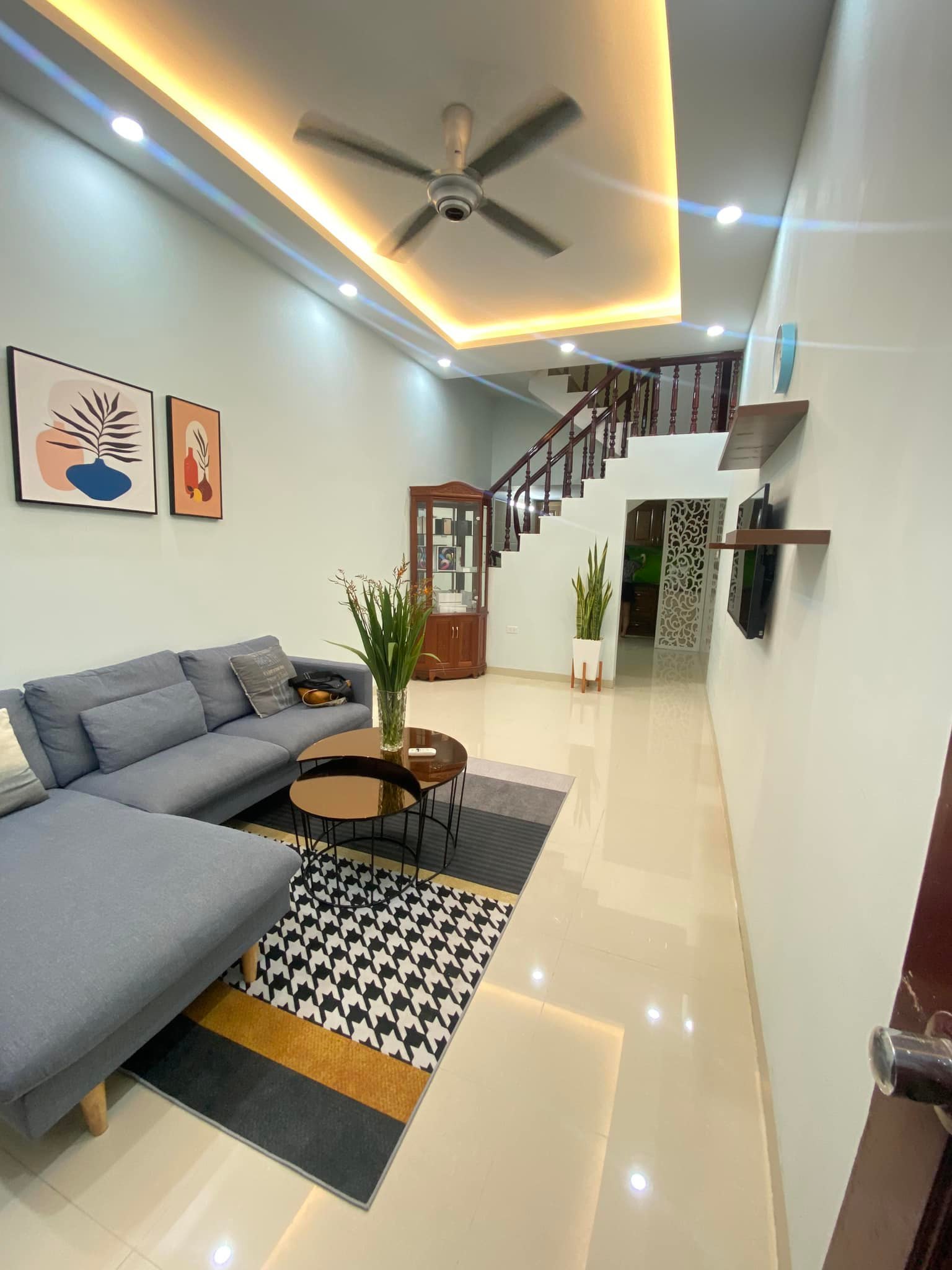 Bán nhà 5 tầng phố Đặng Tiến Đông, gần phố, nhà đẹp ở ngay 41 m2 giá 5.8 tỷ