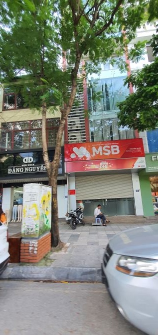 Bán Nhà Mặt Phố Nguyễn Khuyến 88m x 5 Tầng, lô góc, vỉa hè kinh doanh, giá chỉ 17.5 tỷ.