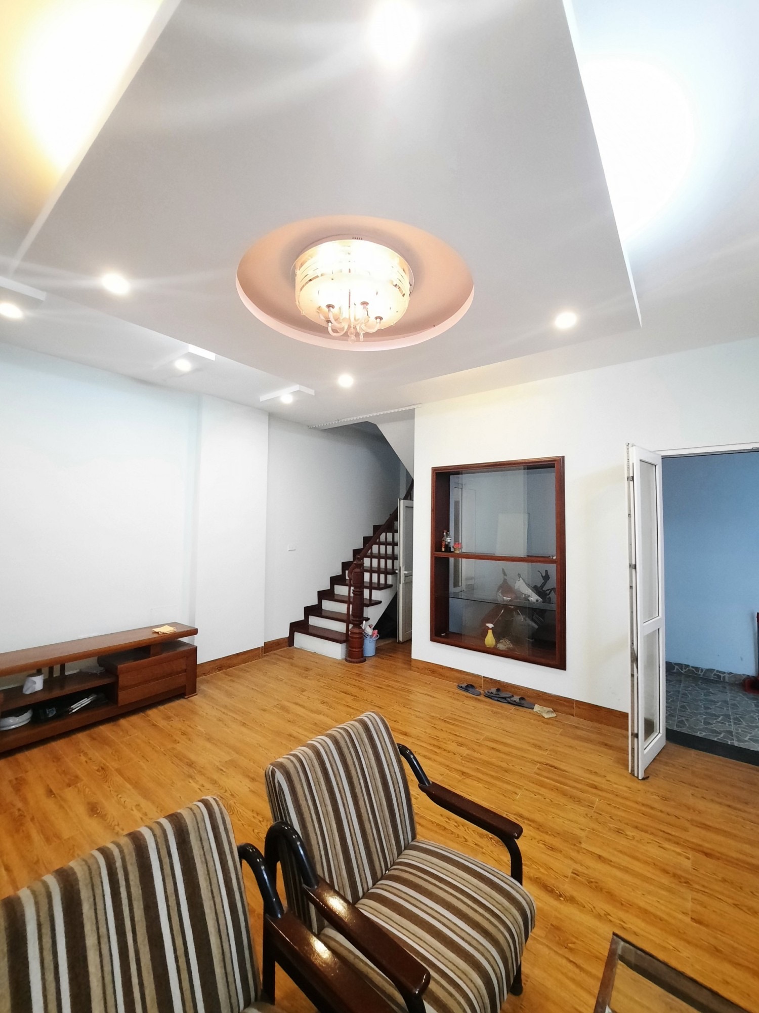 Nhà dân xây Ngọc Thuỵ- Long Biên- 4 tầng- 40m2- Chỉ 3.5 Tỷ