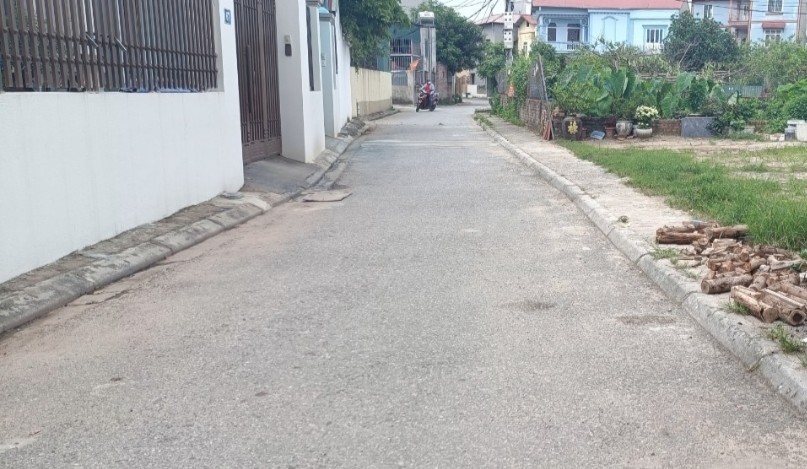 Đông Dư 42m đất Mt 3.5m ô tô tránh, kinh doanh, full tiện ích hơn 3 tỷ