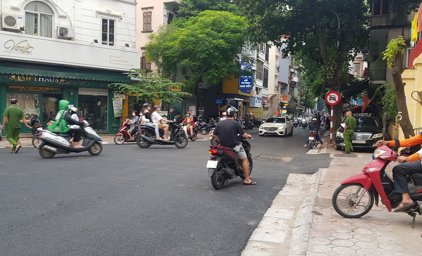 Bán tòa nhà phố phân lô Trần Quang Diệu. Hè 3m ô tô tránh, Ở KD, thang máy. 70m2 MT6m 7T. 19.9tỷ