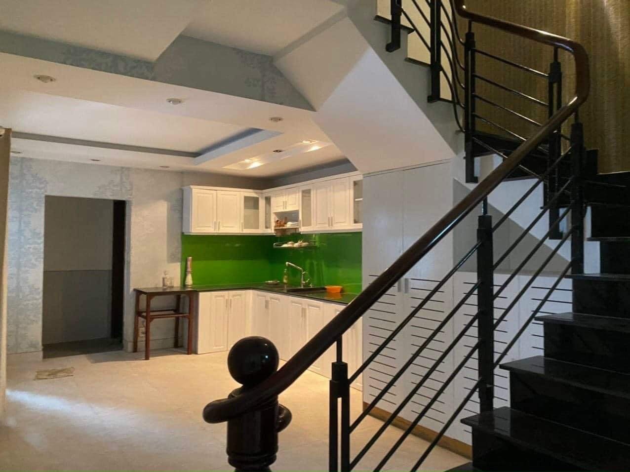 Nhà rộng, vừa ở và cho thuê, 5.4 x 14.5m, 8.3 tỷ, Hoàng Văn Thụ