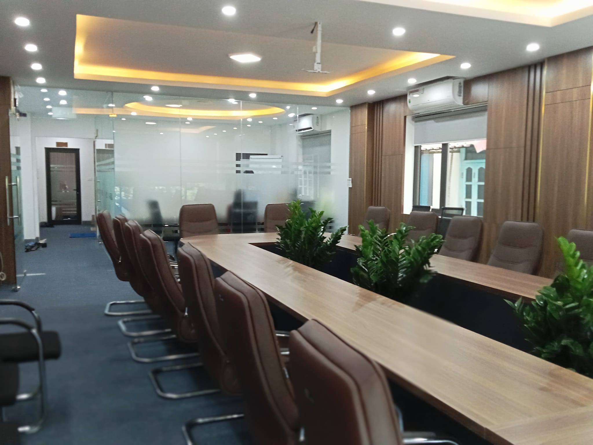 Cần chuyển nhượng tòa nhà trung tâm Trung Kính, Cầu giấy có diện tích 138m2, giá 86 tỷ.