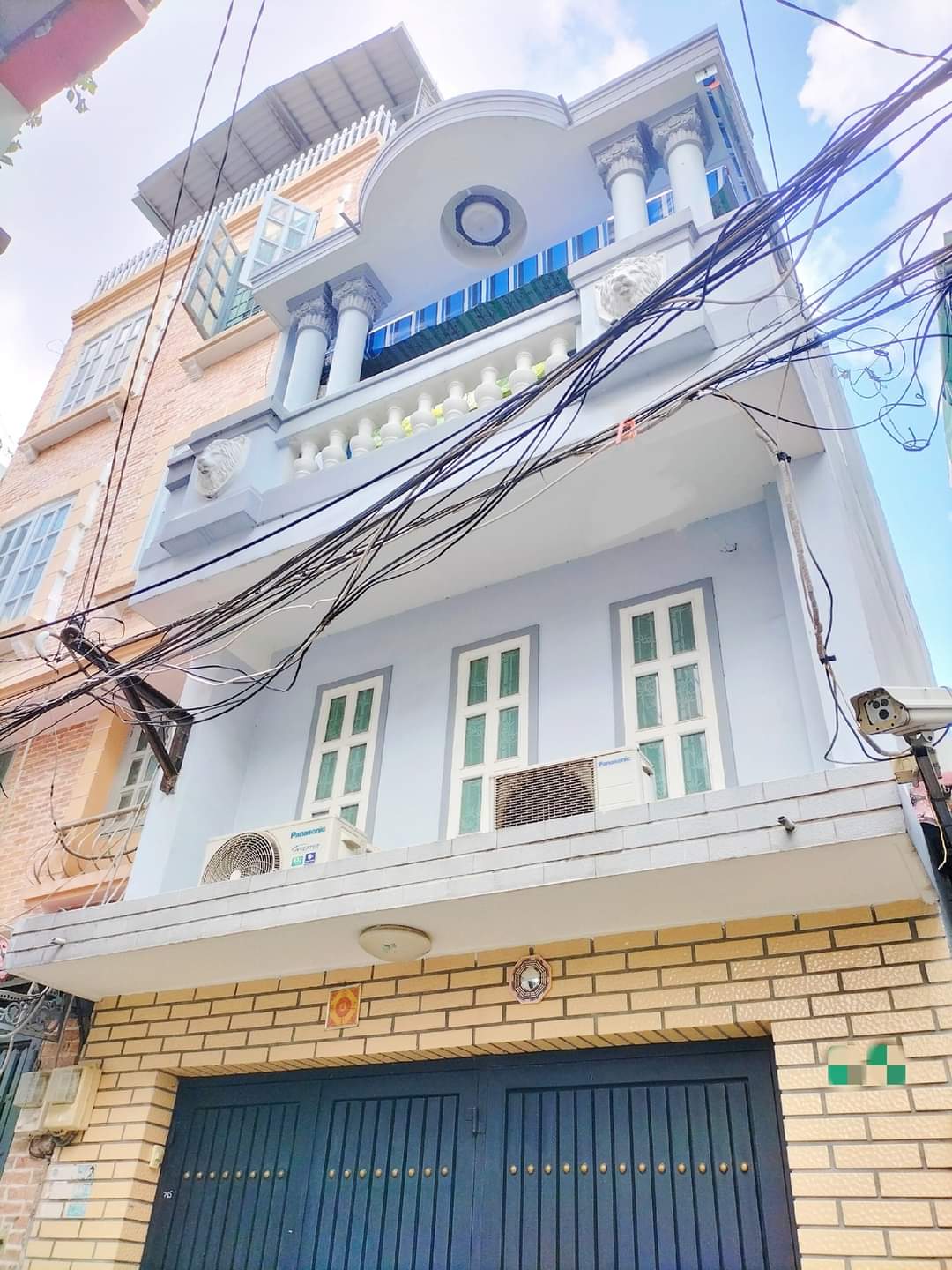 Bán nhà 4 tầng 3 PN hẻm rộng gần Landmark Bình Thạnh