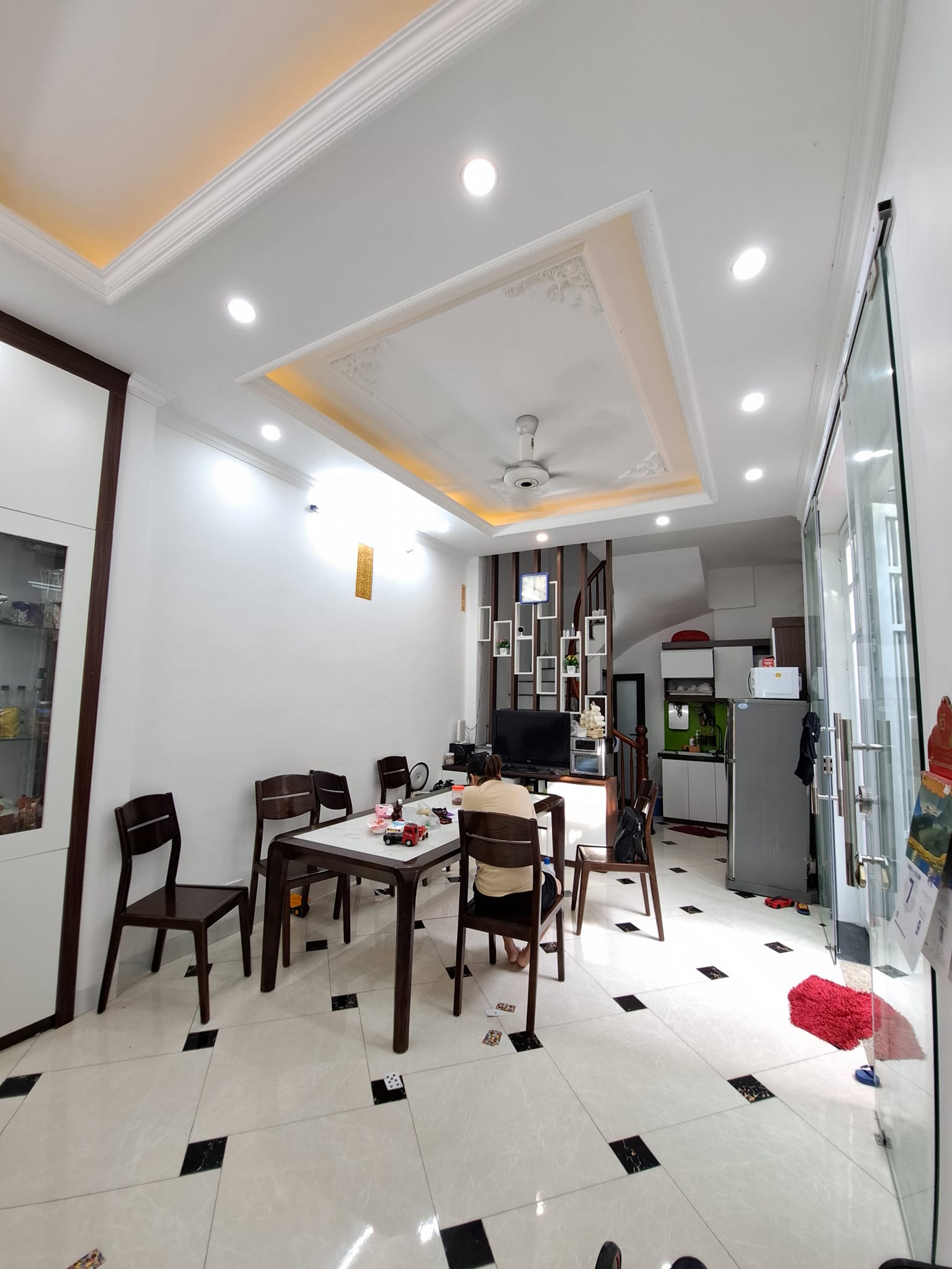 Nhà riêng phố Hoàng Mai - Hoàng Mai - 48m - 5 tầng - mt 8.6m - giá 3.95 tỷ