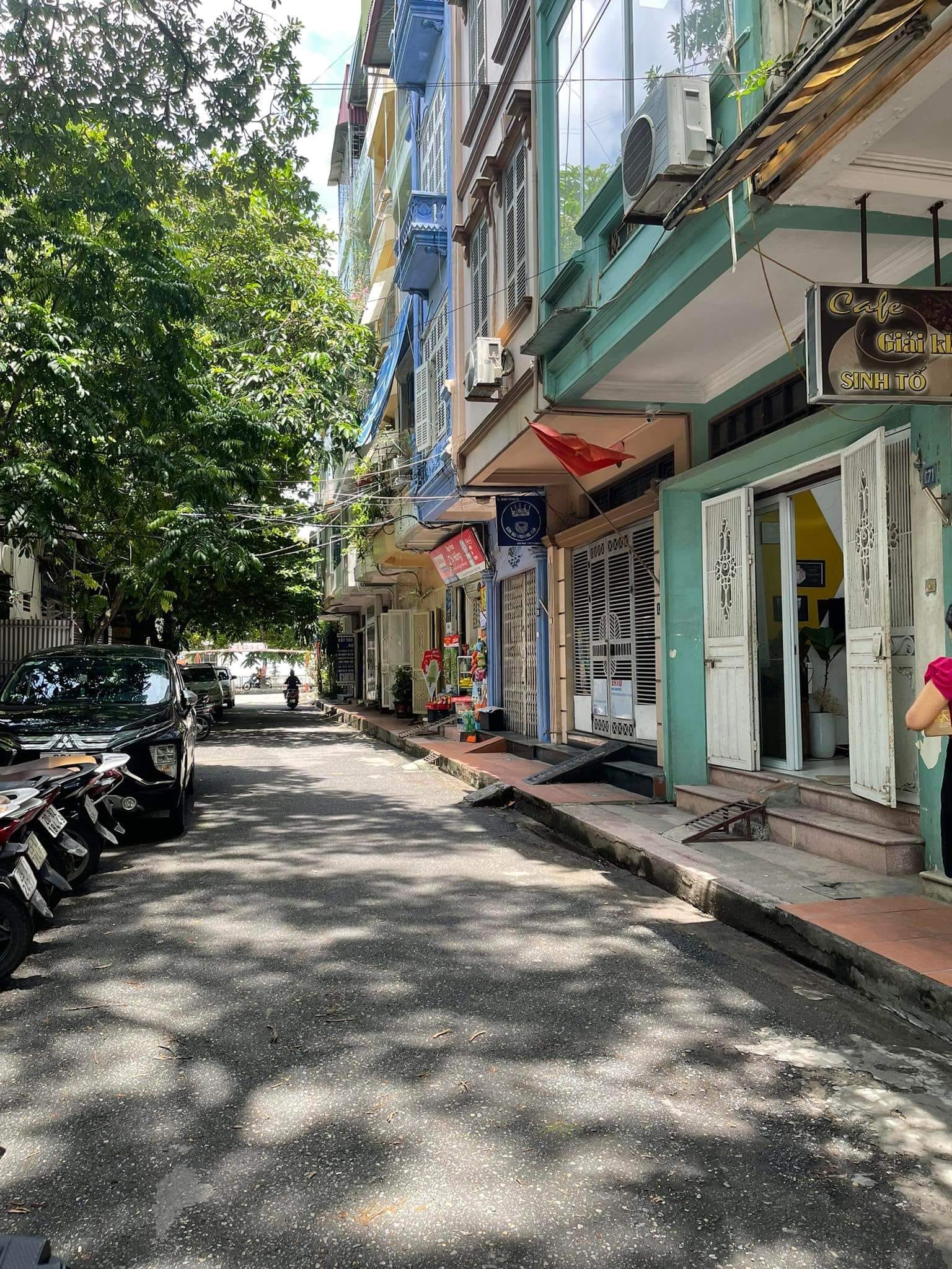 Bán nhà ĐƯỜNG TRƯỜNG CHINH, THANH XUÂN, 2 MẶT NGÕ Ô TÔ TRÁNH 49m2 x 4T MT 5,7m 11,6 tỷ.