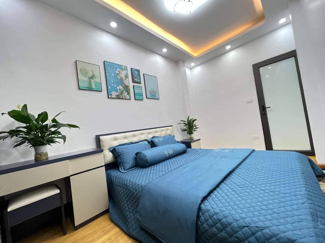 BÁN NHÀ PHỐ NGUYỄN AN NINH 28M2, 5 TẦNG, LÔ GÓC, Ô TÔ, GIÁ 3,3 TỶ.