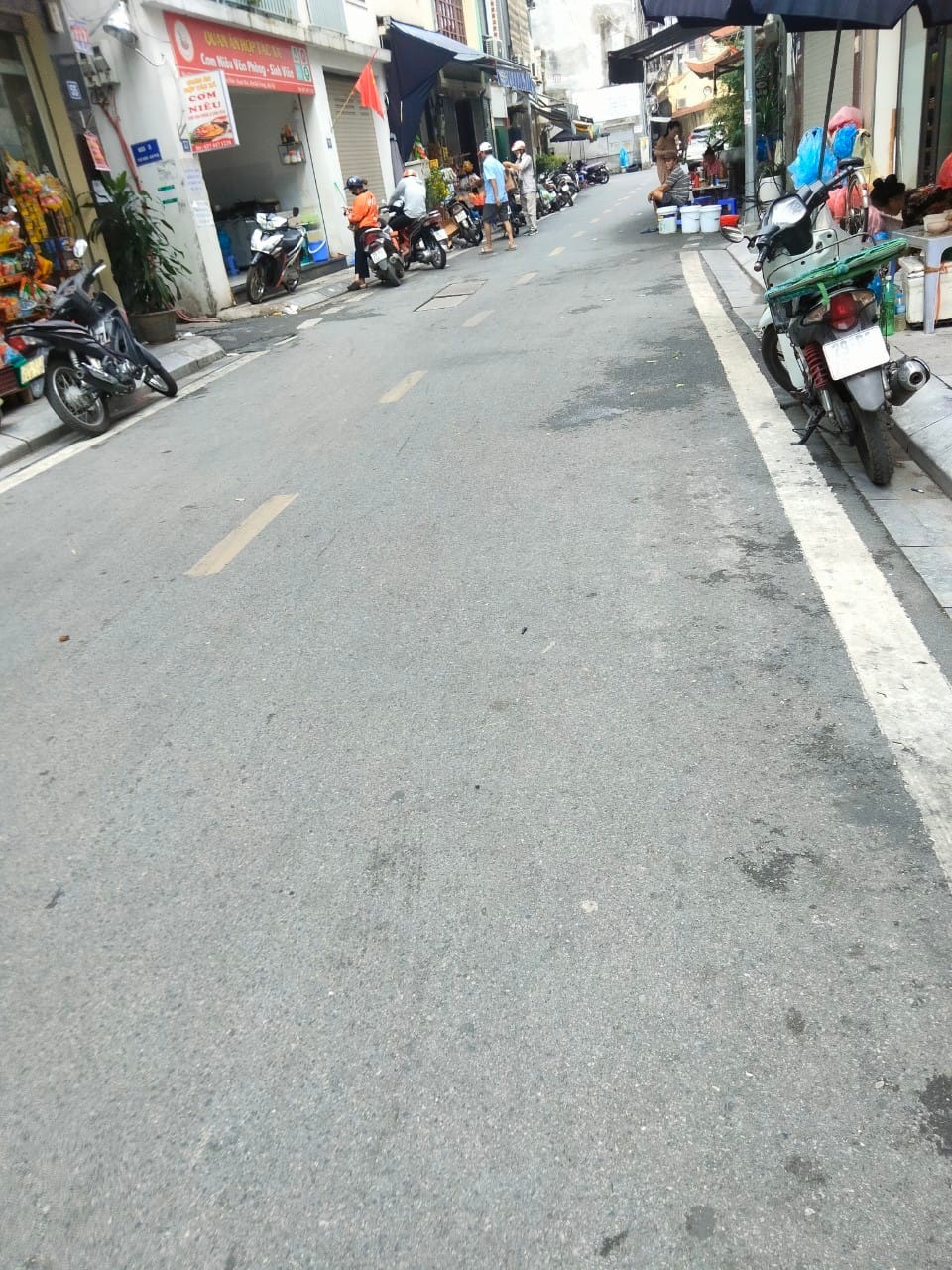 Nhà mặt ngõ Chùa Liên Phái, kinh doanh tốt, 40m2, MT 4m, giá 9 tỷ.