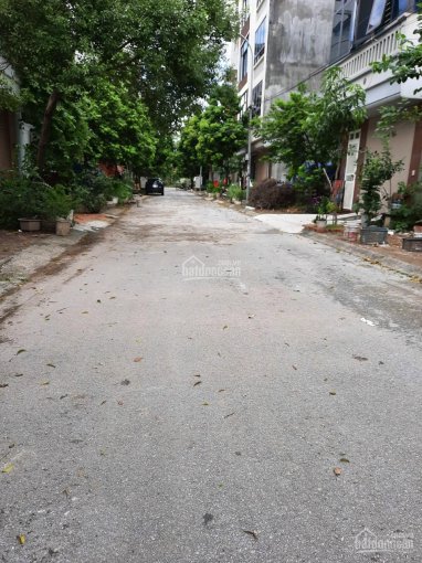 Bán đất dịch vụ khu LK27, 28 Dương Nội, ngay cạnh vườn hoa. Giá tốt nhất