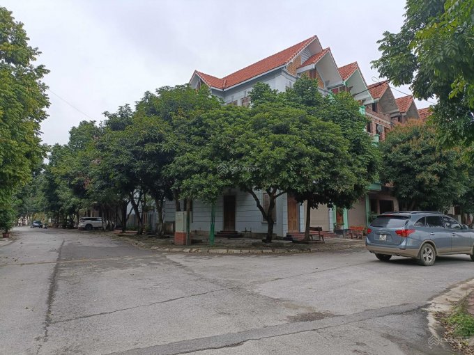 Bán gấp LK lô góc mặt sông Khu đô thị Tùng Phương Mê Linh, DT 100m2, SDCC, giá 25tr/m2