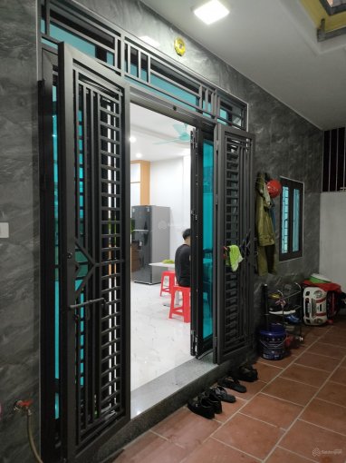 Bán gấp nhà 4 tầng đất thổ cư sổ đỏ gia đình tự xây ở được 2 tháng địa chỉ xã La Phù, Hoài Đức, HN