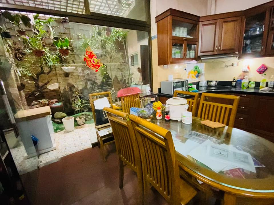 Bán nhà ngõ 575 đường Kim Mã, Ba đình, Phân Lô, Ô tô tránh đỗ, DT 140m, 14.9 tỷ