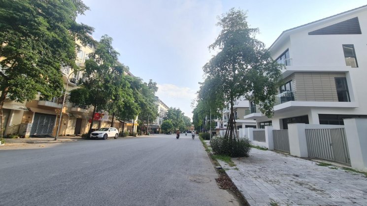 Bán nhà liền kề Đô Nghĩa mặt đường 25m, hỗ trợ vay ngân hàng, thanh toán theo tiến độ 12 tháng