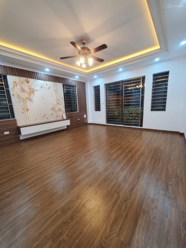 Bán nhà phố Nguyễn Khang, ô tô, thang máy, lô góc, kinh doanh 50m2 6T 7.9 tỷ