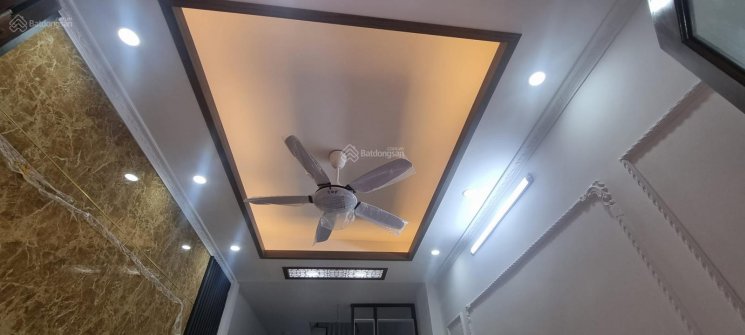 Bán nhà phố Nguyễn Khánh Toàn, an sinh đỉnh 5T chỉ 4 tỷ 045