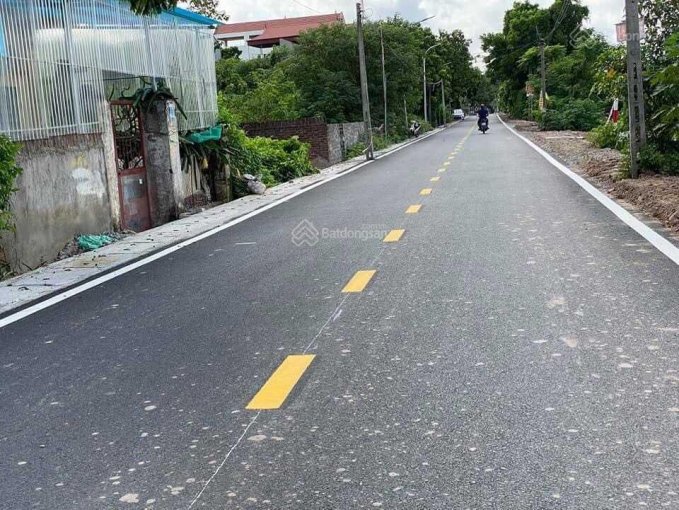 Cần bán gấp 188m2 trục chính tại Phúc Thọ Hà Nội, giá rẻ nhất thị trường