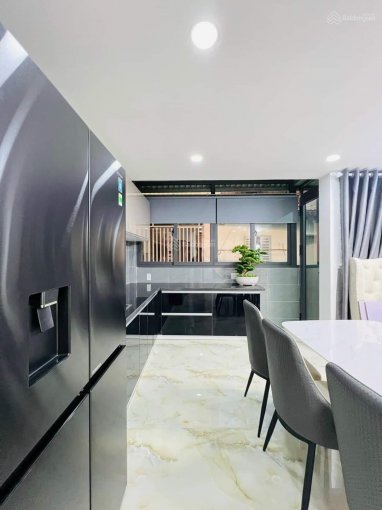 Chủ nhà cần bán gấp căn Nguyễn Sơn - Long Biên, LH: 0896551079