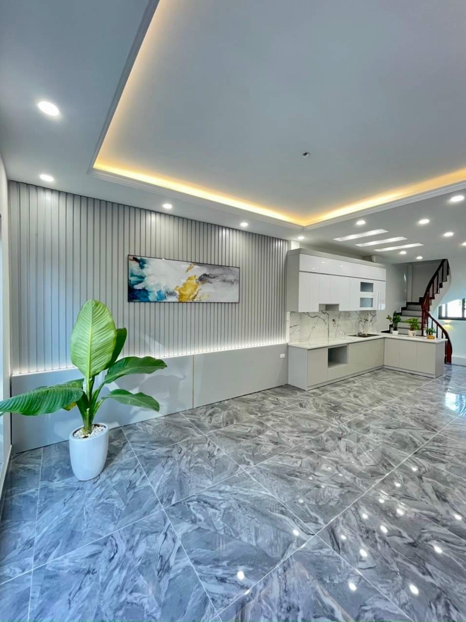 Phân lô ô tô tránh vào nhà, kinh doanh - nhà bán ở Kim - Hai Bà Trưng. + Nhà 65m2 x 7 tầng.