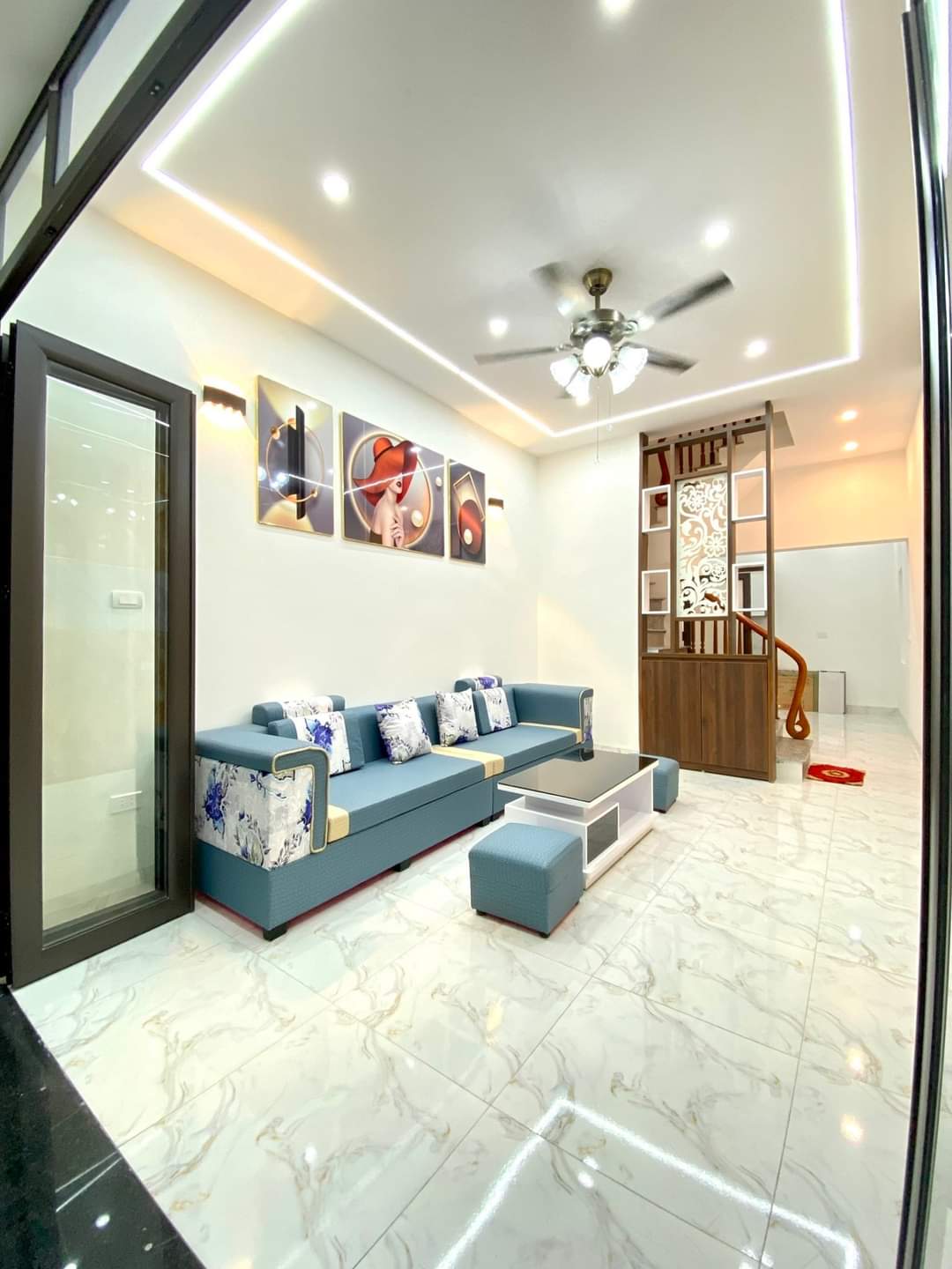 Bán gấp nhà Mạc Thị Bưởi - Hai Bà Trưng, DT 43m2, MT 4.8m, Ô tô cách 5m, 3 mặt thoáng giá chào 5.4 tỷ.