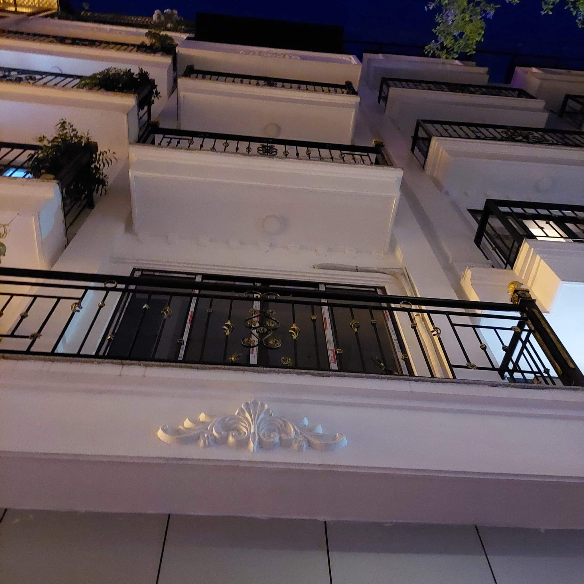 🌹🌹🌹 NHÀ ĐẸP BỒ ĐỀ - MỚI XÂY - ÔTÔ VÀO NHÀ - SỔ SIÊU ĐẸP - 5 TẦNG 8.9 TỶ