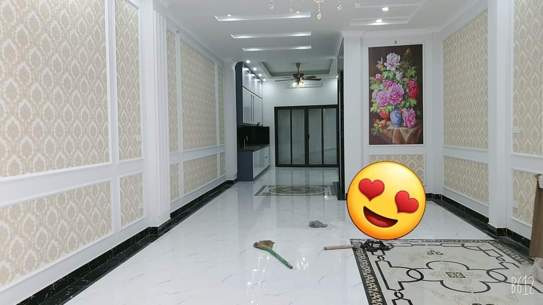 🌹🌹🌹 SIÊU PHẨM LONG BIÊN - GARA Ô TÔ - THANG MÁY NHẬP - NỘI THẤT XỊN XÒ - 66M2 5 TẦNG 12.5 TỶ