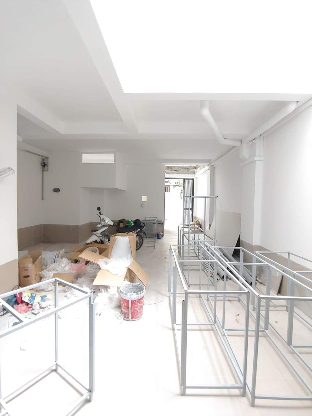 Bán CCMN Mỹ Đình 102m2x8T, MT 6m, 21 phòng, gara ô tô, sát phố, 120tr/tháng, 25 tỷ