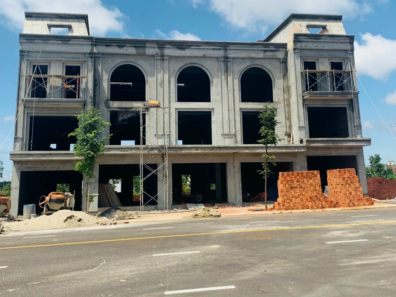 Nhà Phố 1 Trệt 2 Lầu Khu đô thị Ân Phú tiềm năng đầu tư