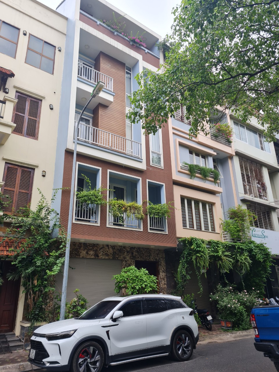 Bán nhà mặt phố Hàng Bạc, Hoàn Kiếm, 220m2, 5 tầng, mt 7m, giá 133 tỷ, kinh doanh, ô tô