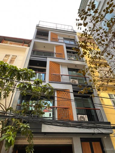 Nhà đẹp Đội Cấn, ô tô vào nhà, ngõ thông, 5 tầng, 70m2, giá 10.5 tỷ
