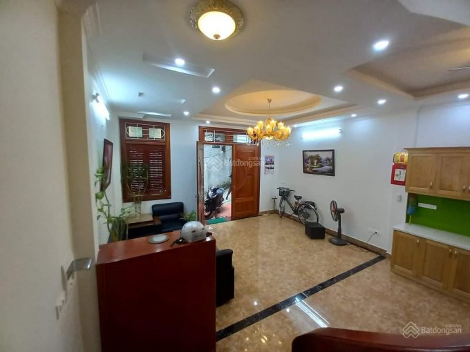 Nhỉnh 5 tỷ, sở hữu nhà đẹp - Hai Bà Trưng, 48m - 4 tầng - ôtô dừng cổng - 100m ra ngã 5 phố lớn