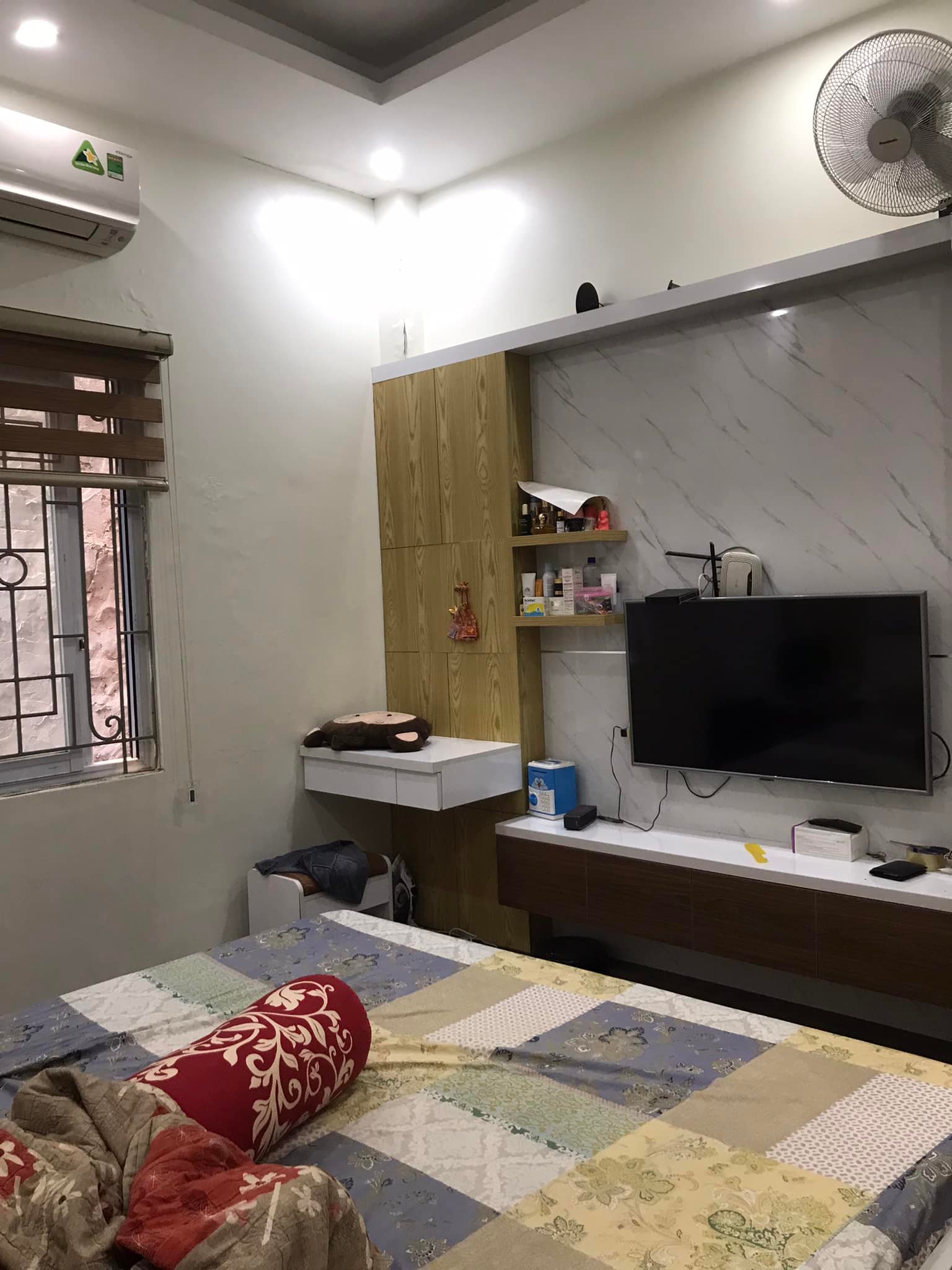 Nhà mặt phố Trần Nhân Tông, 200m2, MT 8m, sổ vuông, có GPXD, giá 82 tỷ.