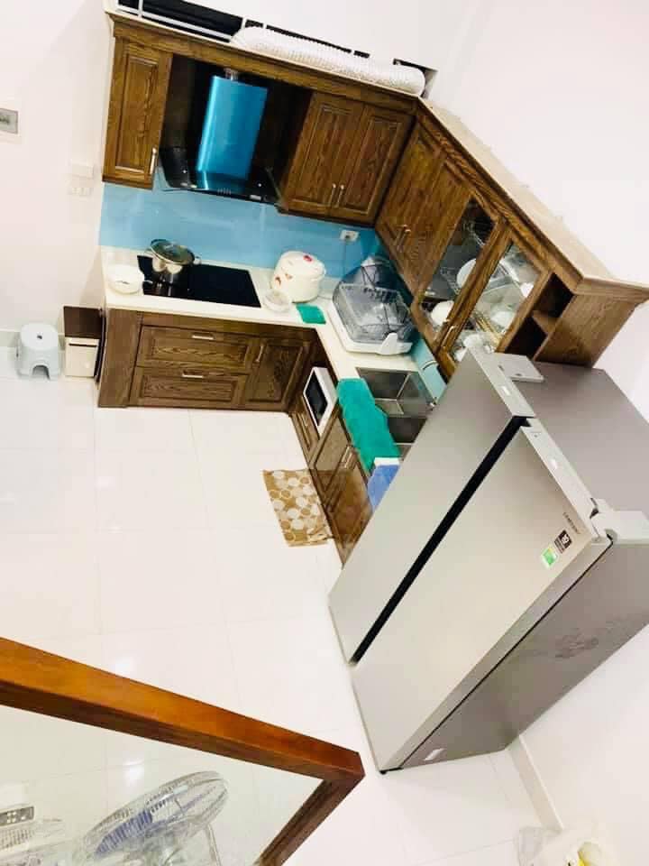 Bán Nhà Chính Chủ Tôn Đức Thắng, ĐĐ- Lô Góc- Mặt Ngõ KD- Nhà 4 Mặt Thoáng- Full Nội Thất- 45m2, mt 3,7 Chỉ 5.9 tỷ