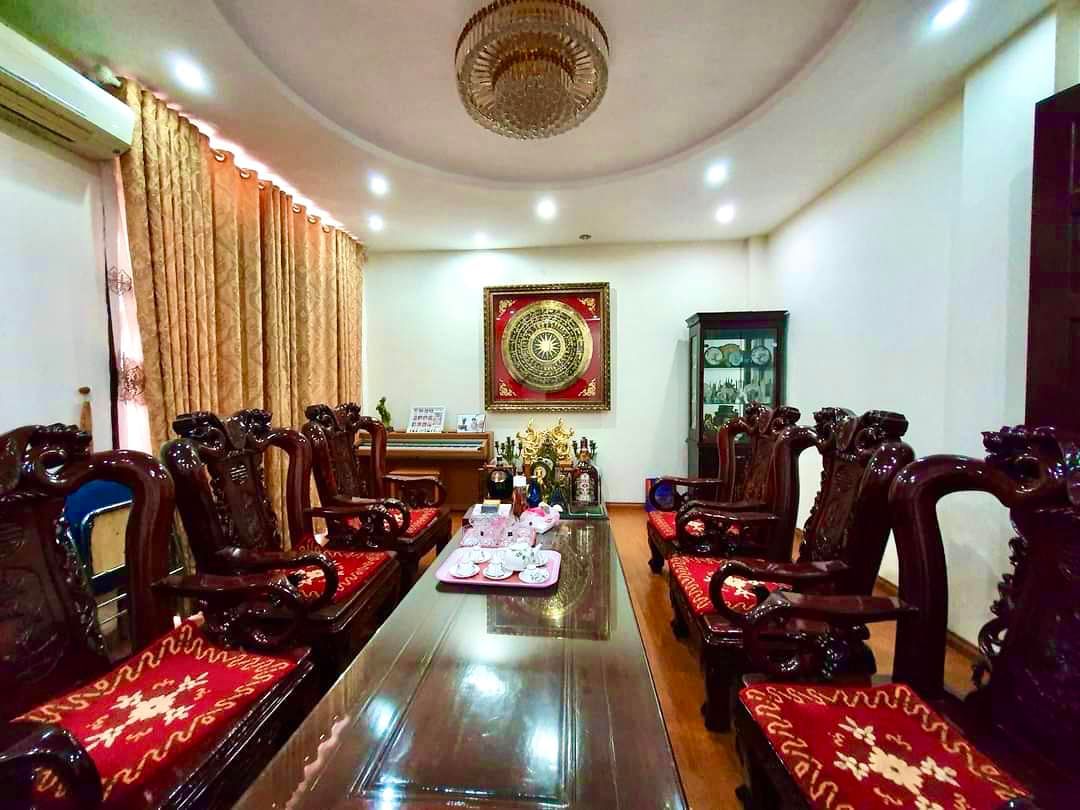 Nhà mặt phố Yên Lạc, kinh doanh tốt, 130m2 x 6T thang máy, giá 35.5 tỷ