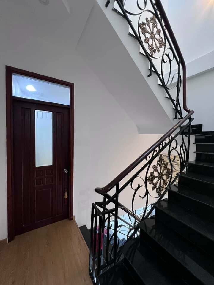 Nhà đẹp, hẻm 4m, Đoàn Thị Điểm, chỉ 9.2 tỷ, 4.5 x 14m, 2 lầu