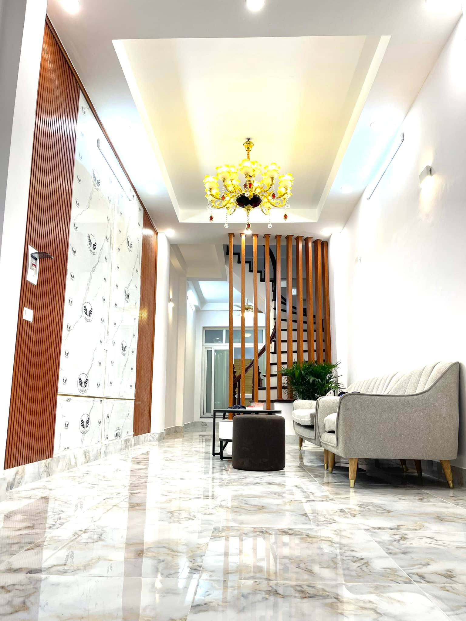 ĐỐNG ĐA- SIÊU PHẨM NHÀ ĐẸP- BÁN NHÀ PHỐ VIP HOÀNG CẦU 45M2 x 4 TẦNG CHỈ 6.5 TỶ- RẺ QUÁ- BAY NHANH