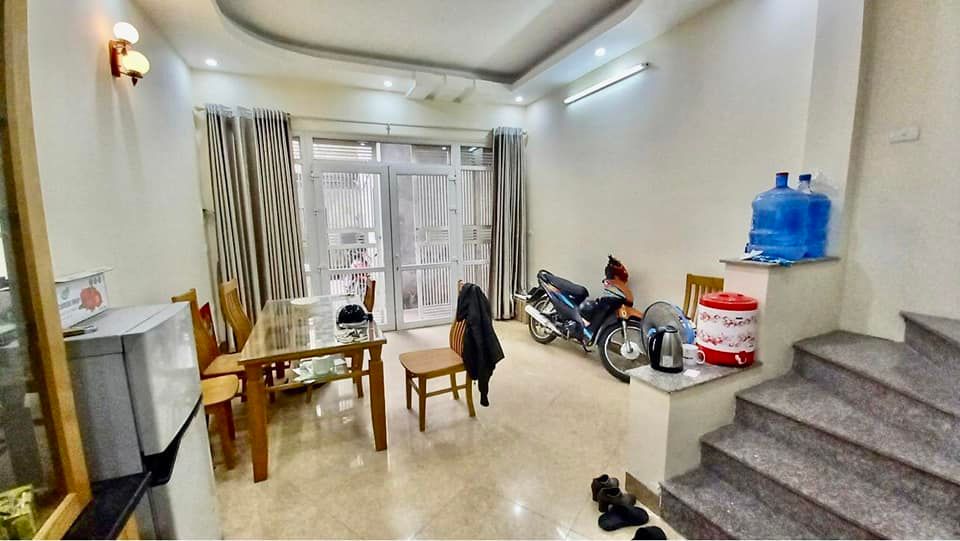 Bán nhà mới đẹp Đào Tấn, Ba Đình 35m, 5 tầng, MT 4.5m, nhà đẹp ở luôn, nhỉnh 4 tỷ.