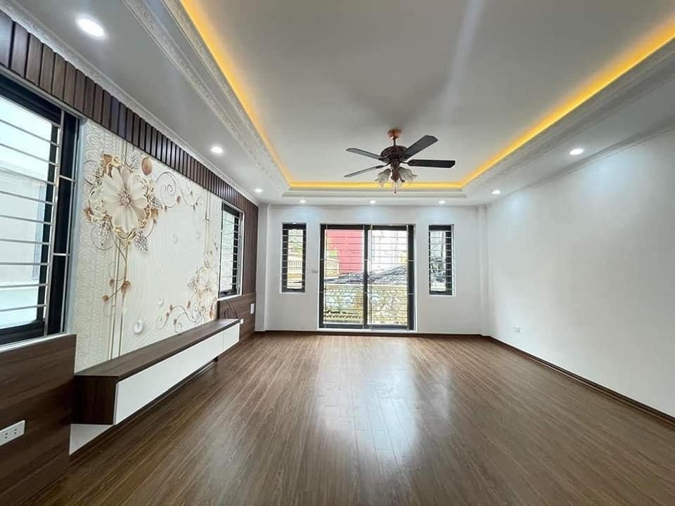 Bán nhà Yên Lãng, Đống Đa 43m2 x 5T, 2 thoáng, Ngõ thông, nhỉnh 5 tỷ.
