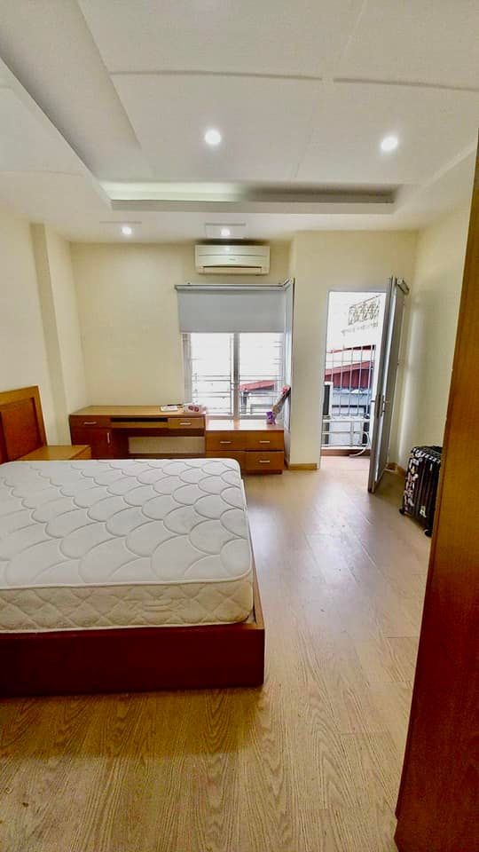 Bán nhà đẹp Đào Tấn, Ba Đình 40m, 5 tầng, mặt tiền 4m, nhỉnh 4 tỷ.