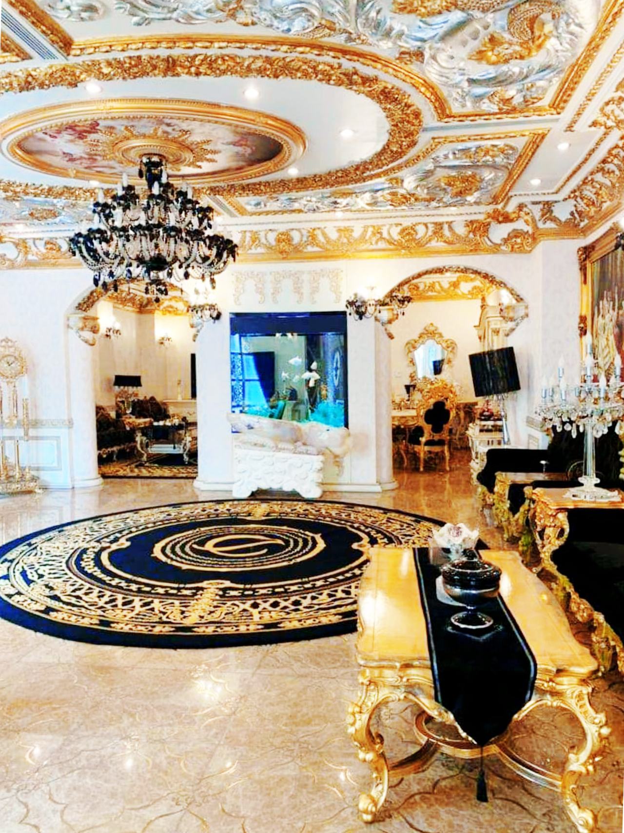 Bán Biệt Thự Dát Vàng. Mỹ Đình-Hà Nội. DT=267m View Hồ+ Full nội thất