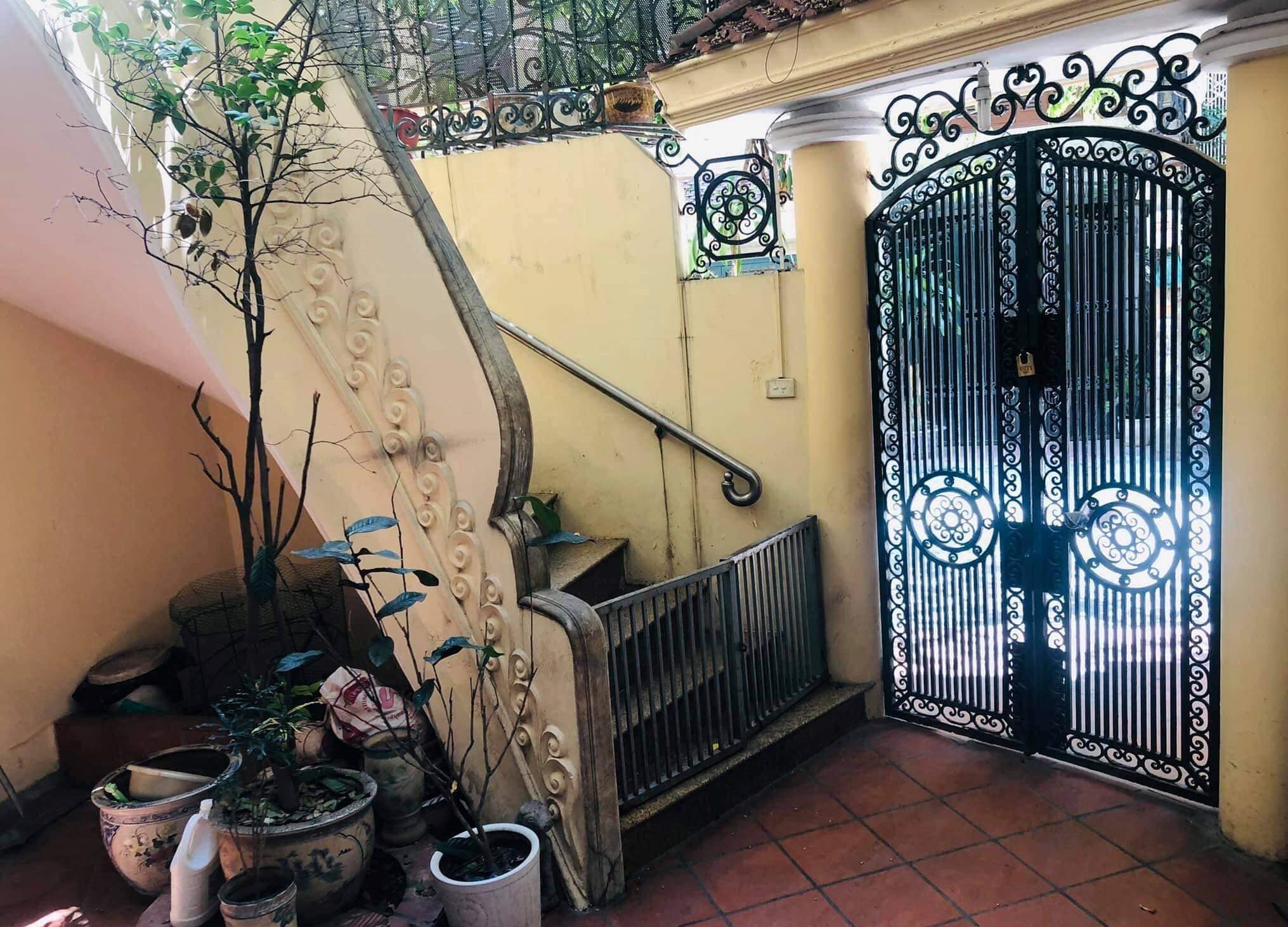 Bán nhà Nguyễn Tri Phương Ba đình Khánh Xây Phân Lô Quân đội Ô tô đỗ 61m2 mặt tiền 5m, 14.6 tỷ