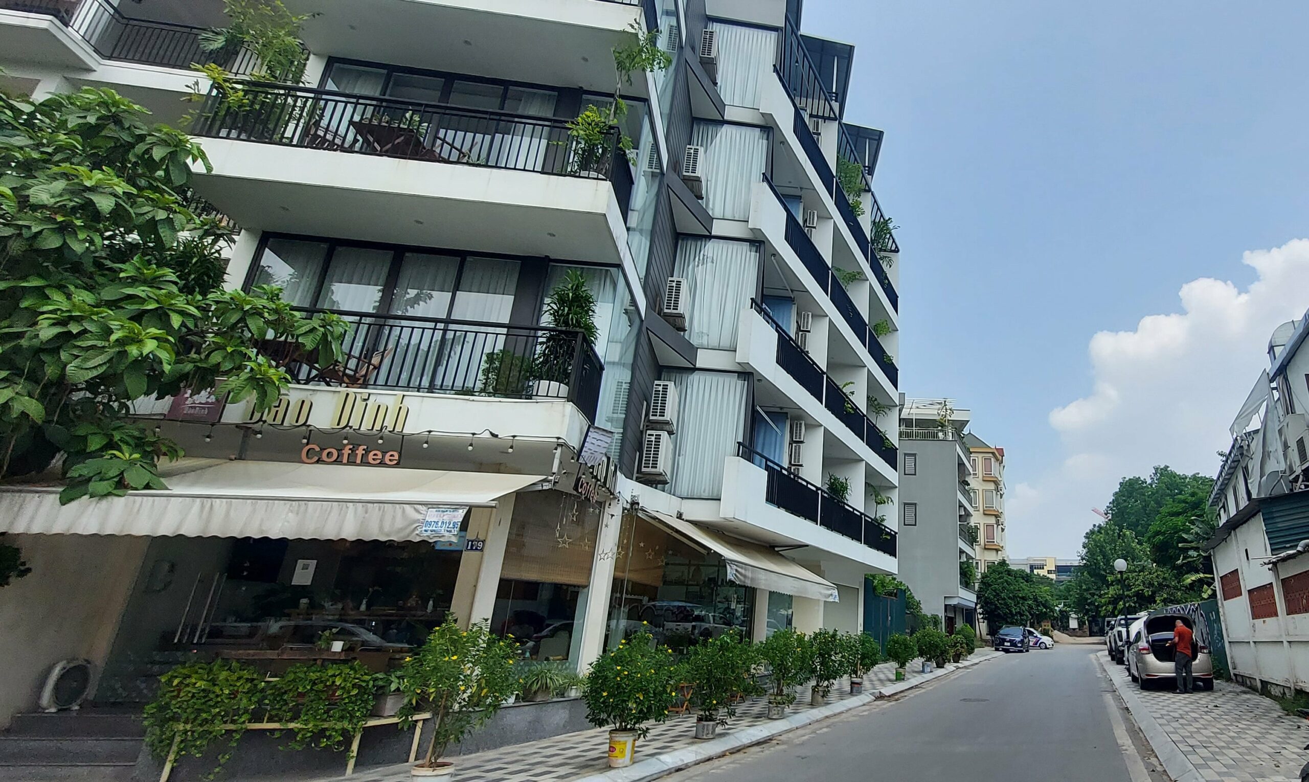 Bán nhà mặt đường Nhật Chiêu 295m2 120 tỷ