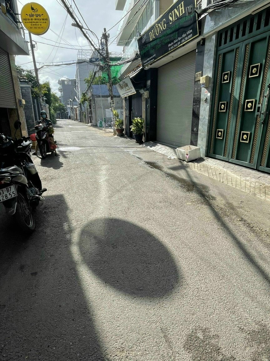 Nhà đẹp, Thoại Ngọc Hầu, 4.5 x 13m, chỉ 5.9 tỷ TL, Tân Phú