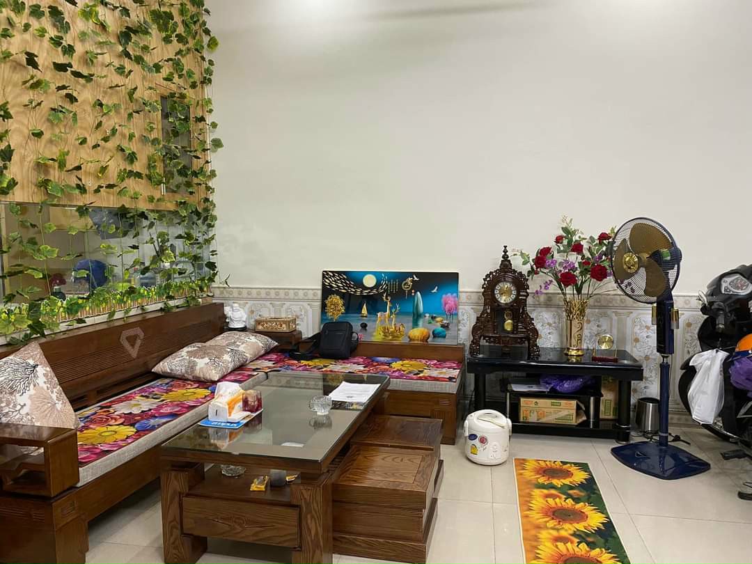 Chính chủ cần bán gấp nhà La Thành Đống Đa 35m2 5 tầng 3.8 tỷ miễn trung gian