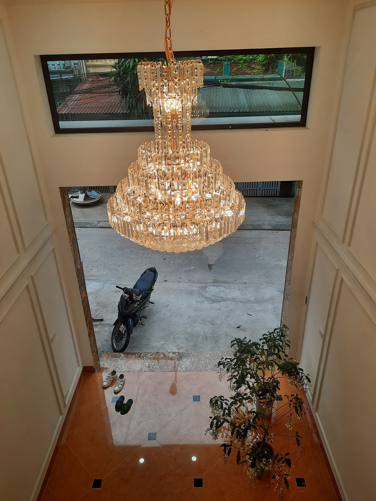 Siêu phẩm Đống Đa - ô tô tránh -vỉa hè - gara ô tô - 2 thoáng 50m2 giá 9.8 tỷ