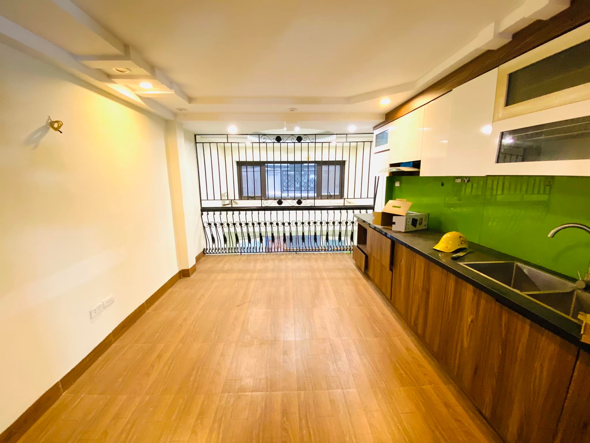 Siêu hiếm phố Dương Quảng Hàm Cầu Giấy oto đỗ cửa cho thuê kinh doanh đỉnh ngõ thông nhỉnh 7 tỷ