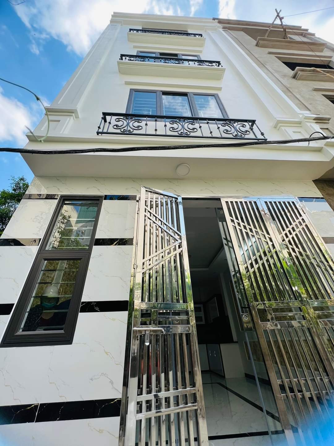 QUÁ HIẾM BÁN NHÀ ĐA SỸ 5 TẦNG 36M2- LÔ GÓC - Ô TÔ CÁCH NHÀ 10M -GIÁ CHỈ 3,4 TỶ NHÀ ĐẸP Ở LUÔN