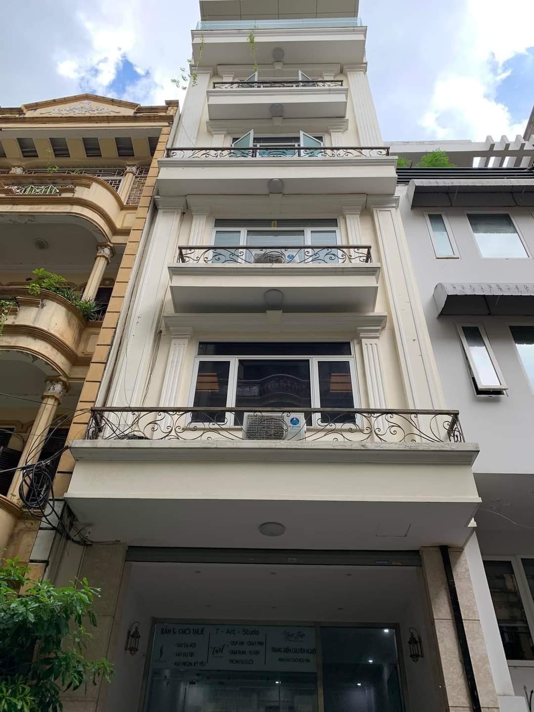 Chính chủ bán nhà phố Trung Kính Cầu Giấy 8 tầng diện tích 69m2.