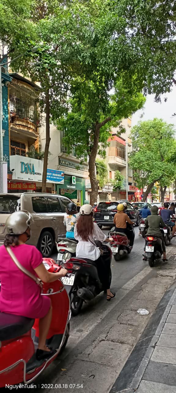 CẦN BÁN GẤP NHÀ MẶT PHỐ LÒ ĐÚC, HAI BÀ TRƯNG, Ô TÔ, KINH DOANH, 18/30T2 X 4T, NHỈNH 5 TỶ.