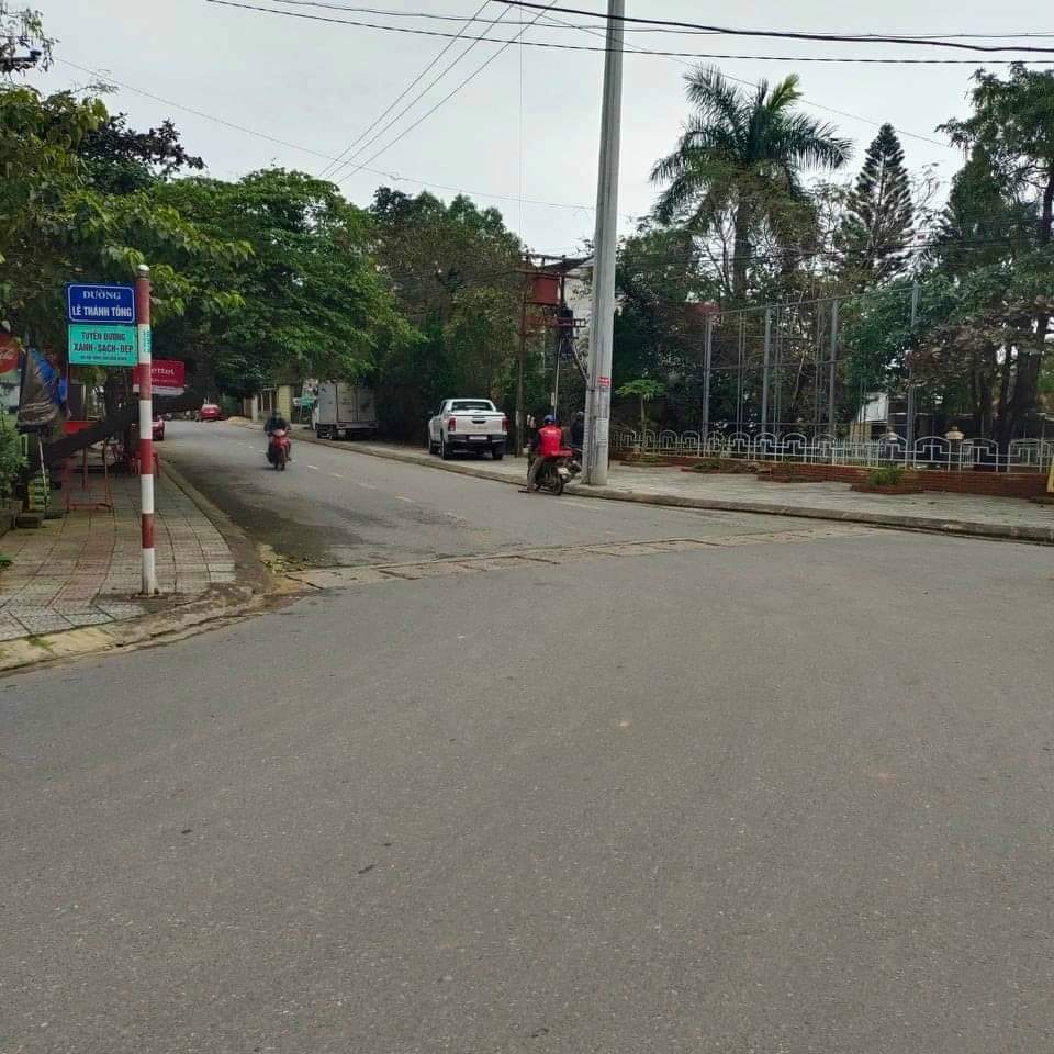 MUA ĐẤT TẶNG NHÀ 2 MT LÊ THÁNH TÔNG GIAO NHAU VỚI TRẦN PHÚ VỊ TRÍ KINH DOANH ĐẮC ĐỊA.