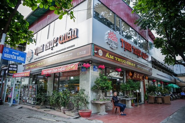 Cho thuê MBKD Mặt phố Nguyên Hồng, Đống Đa 170mx Mặt tiền 7m